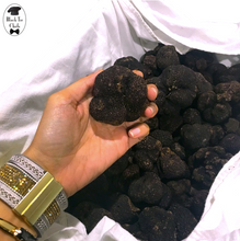 Load image into Gallery viewer, OUT OF SEASON!! Fresh Winter Black Truffles (1.00 Lb)