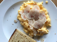 Load image into Gallery viewer, OUT OF SEASON! Fresh White Truffles (Tuber Magnatum Pico) 1 oz (28g)