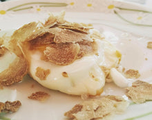 Load image into Gallery viewer, OUT OF SEASON! Fresh White Truffles (Tuber Magnatum Pico) 2 oz (56g)